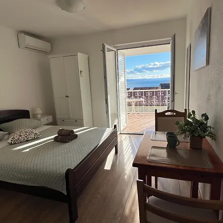Apartment Goran 2 *