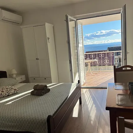Appartement Goran 2 *