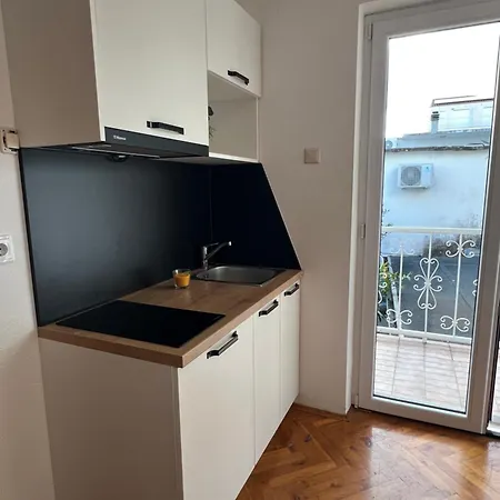 Goran 2 *